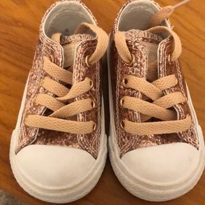 Pink sparkle converse